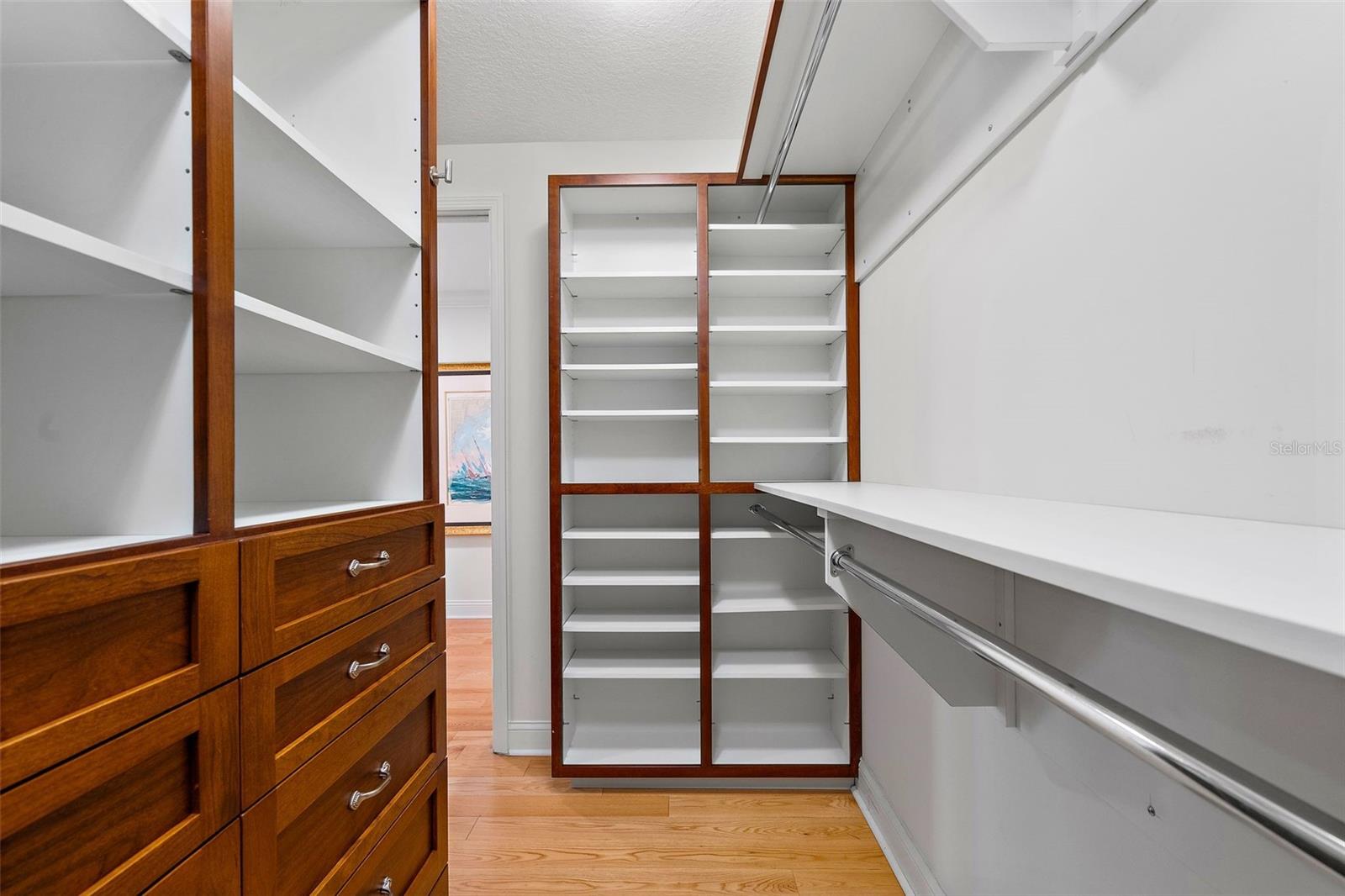 VINOY PLACE CONDO - Residential