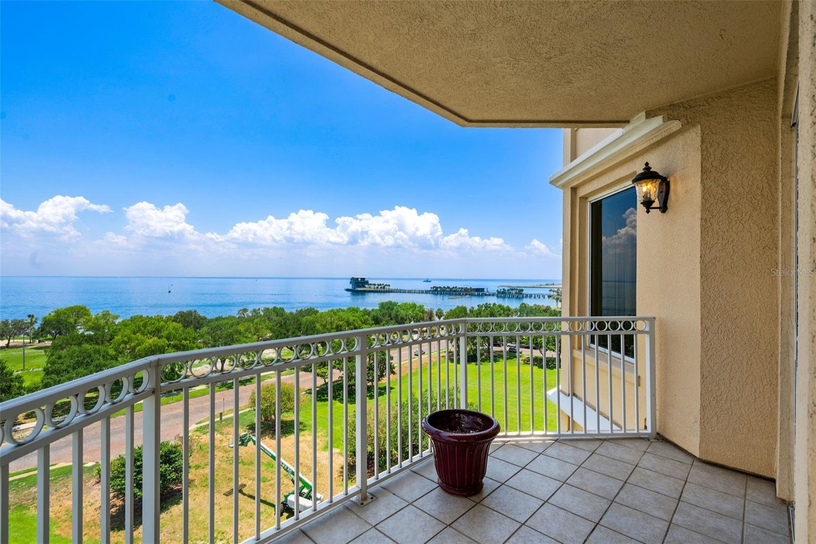 VINOY PLACE CONDO - Residential