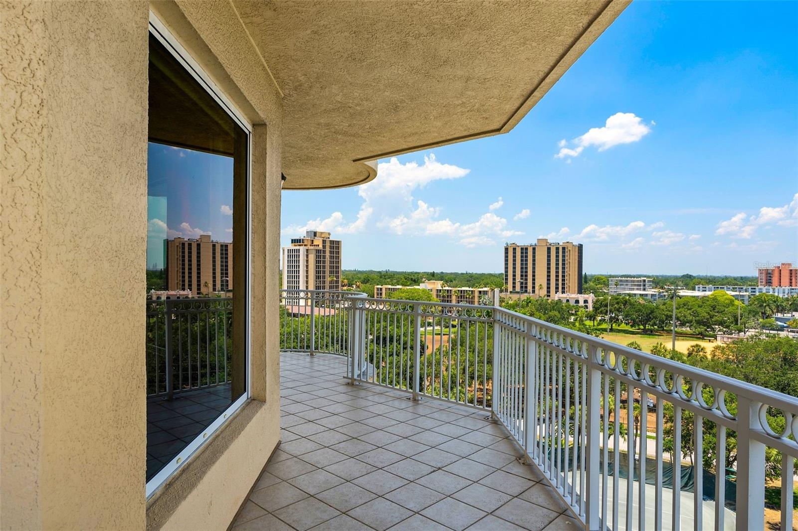 VINOY PLACE CONDO - Residential