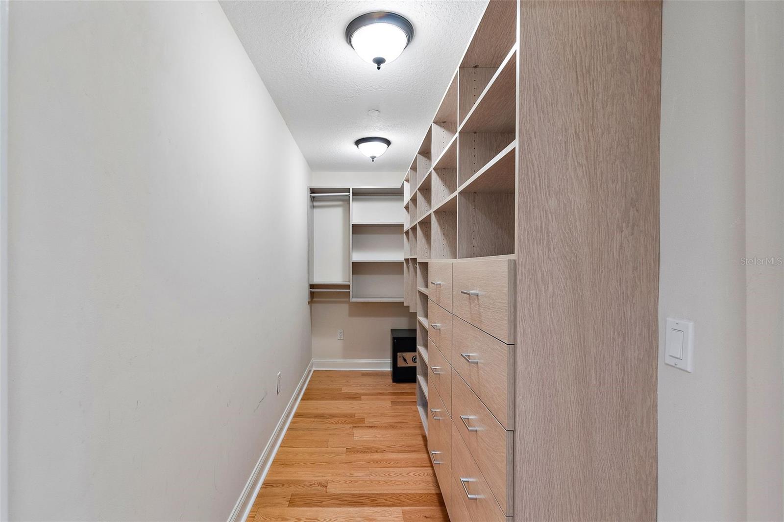 VINOY PLACE CONDO - Residential