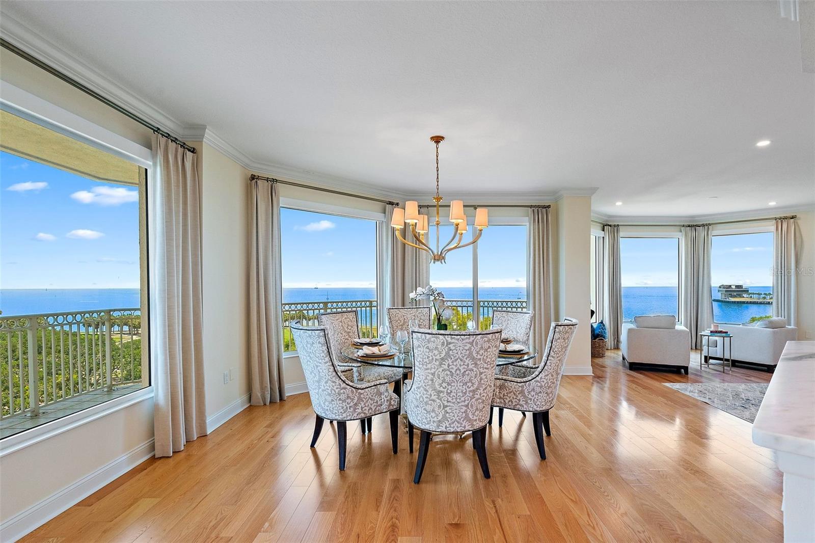 VINOY PLACE CONDO - Residential