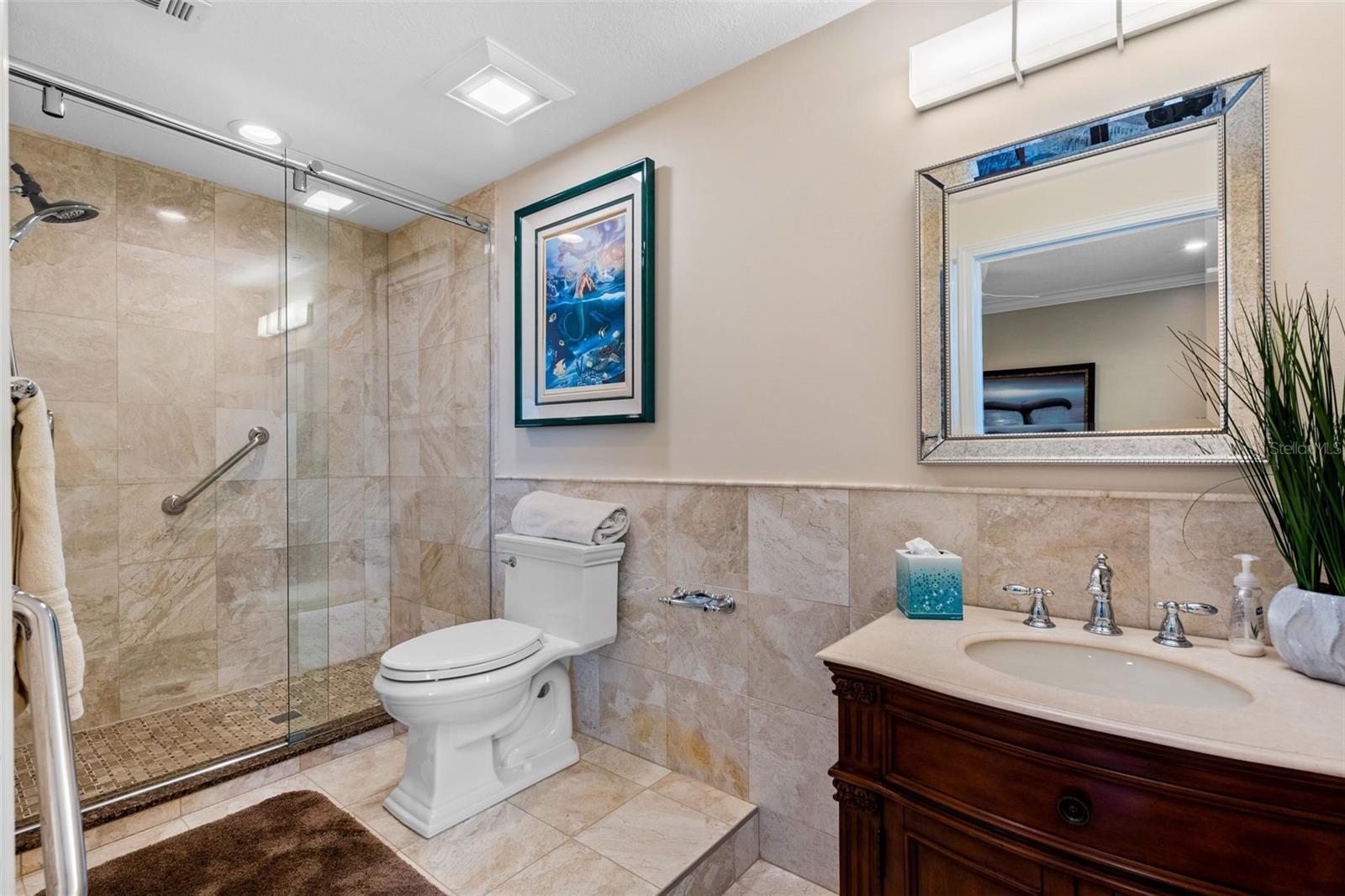 VINOY PLACE CONDO - Residential