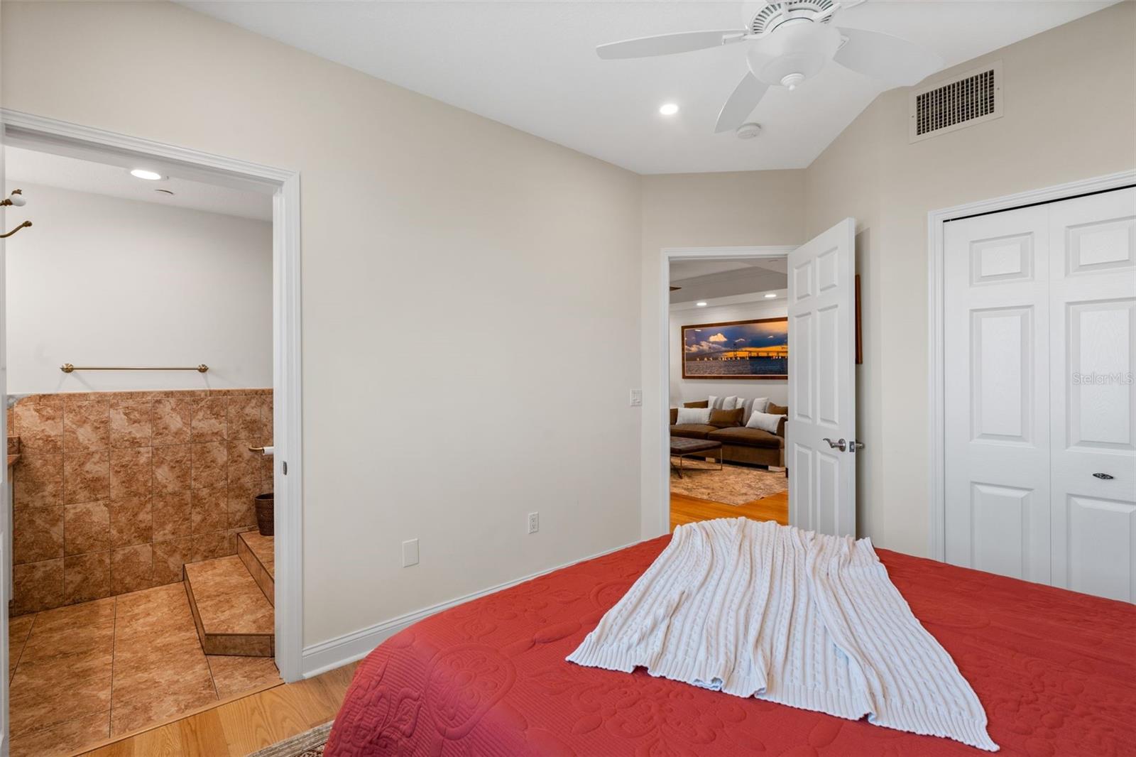 VINOY PLACE CONDO - Residential