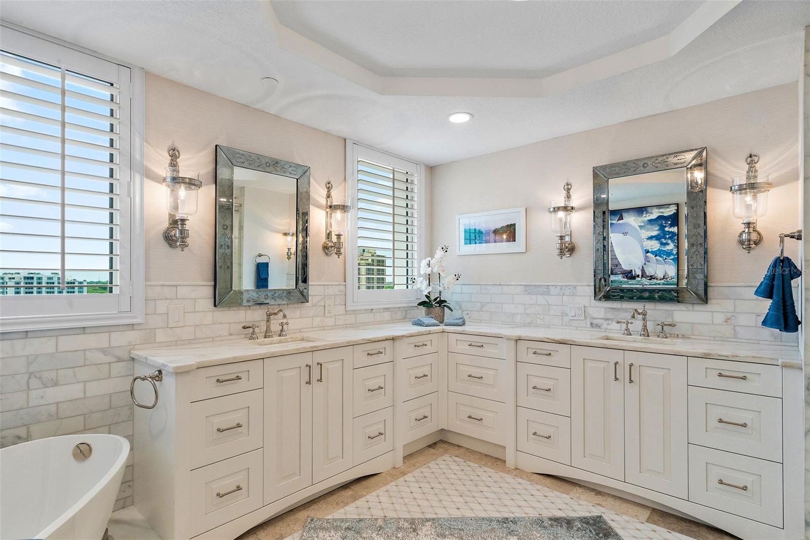 VINOY PLACE CONDO - Residential