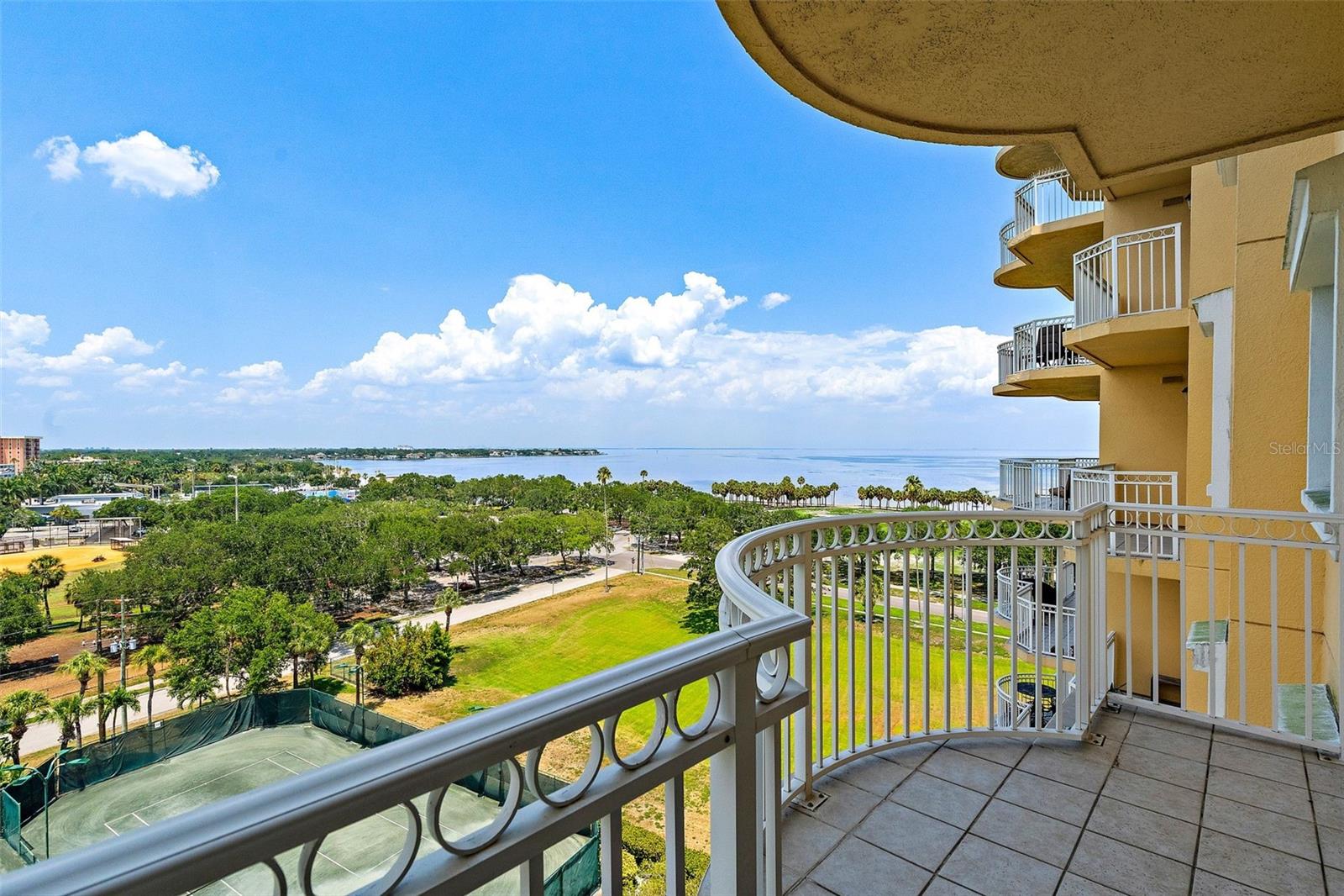 VINOY PLACE CONDO - Residential