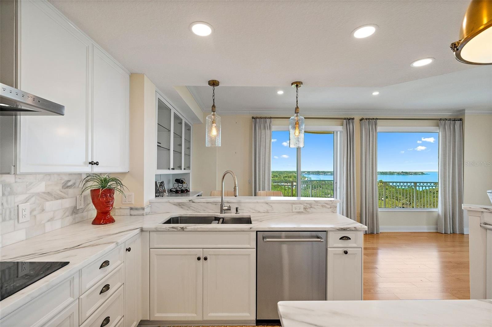 VINOY PLACE CONDO - Residential