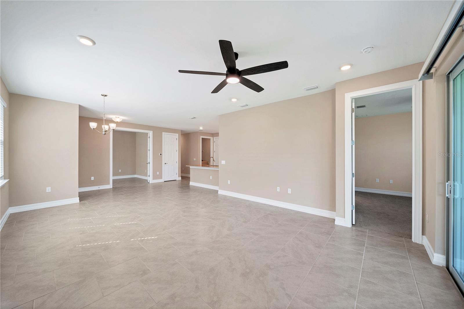 PALENCIA - Residential Lease