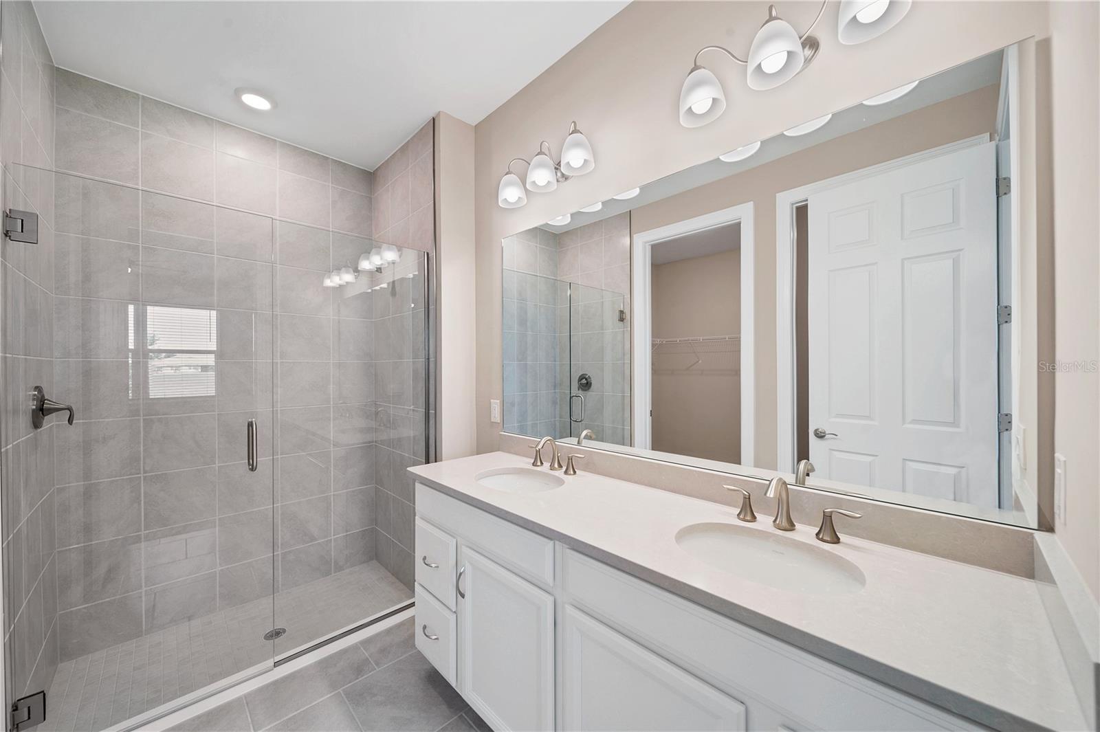 PALENCIA - Residential Lease