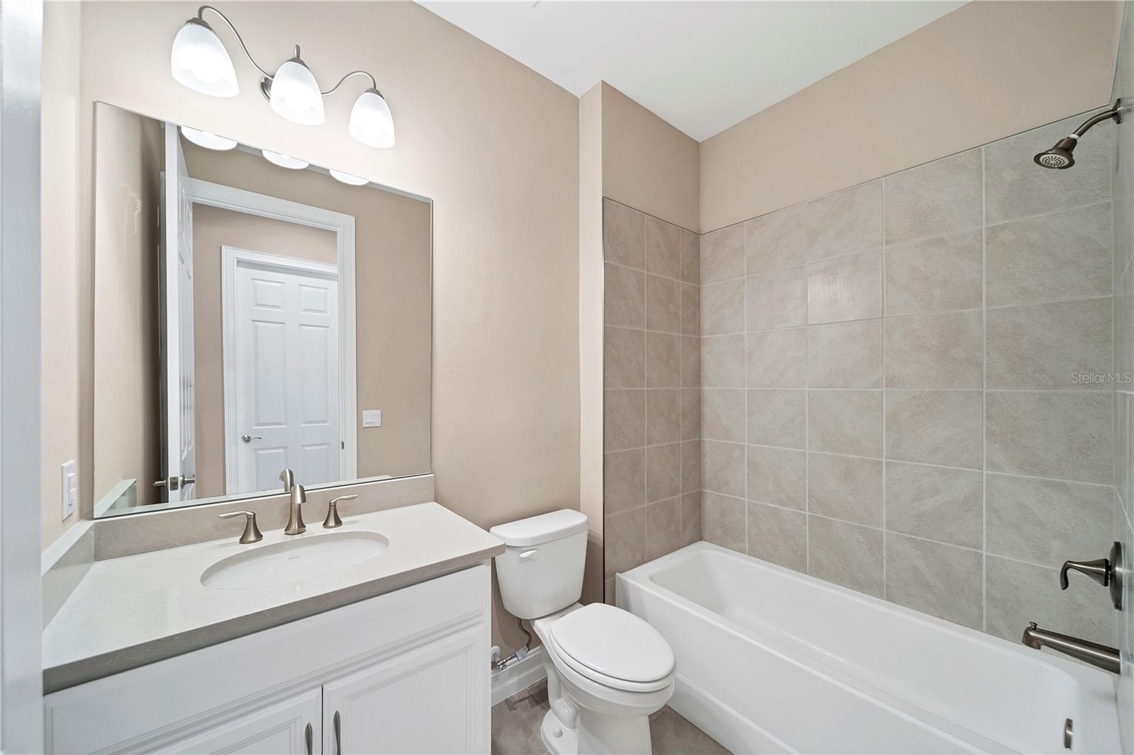 PALENCIA - Residential Lease