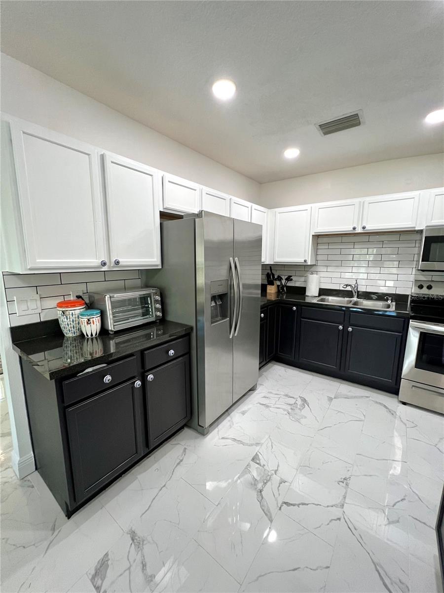 LAKE CITRUS ESTATES 1ST ADD - Residential Lease