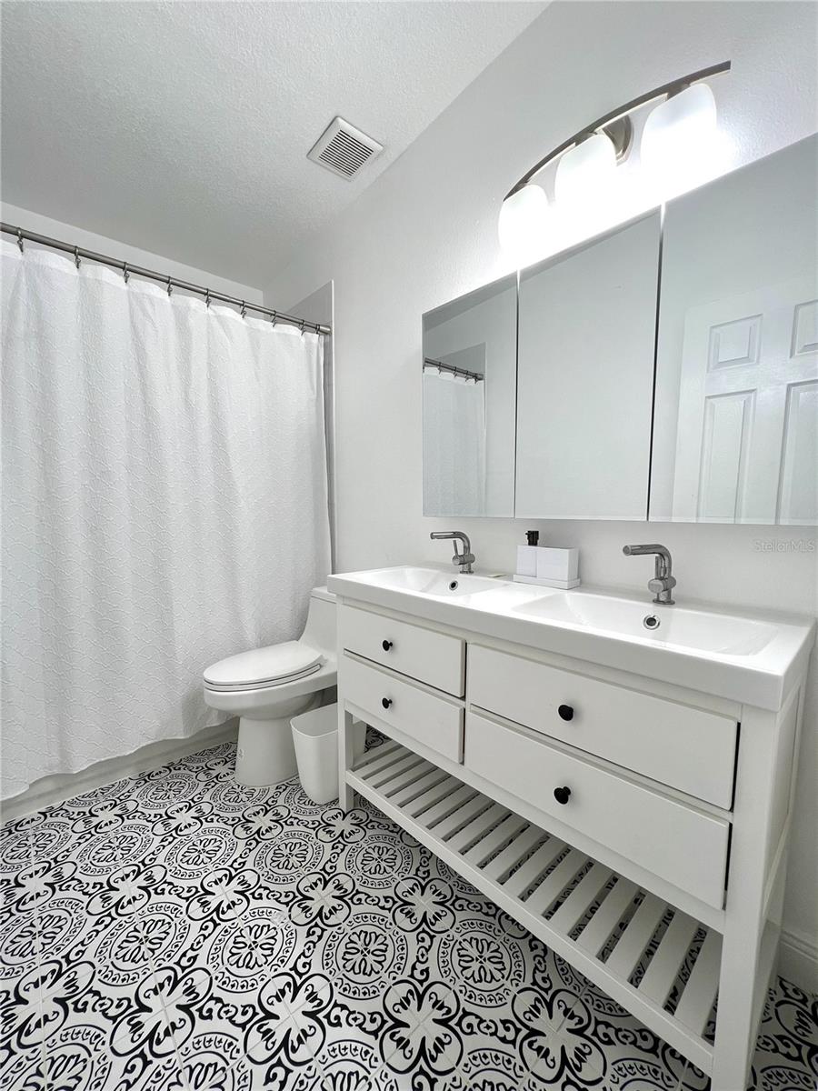 LAKE CITRUS ESTATES 1ST ADD - Residential Lease