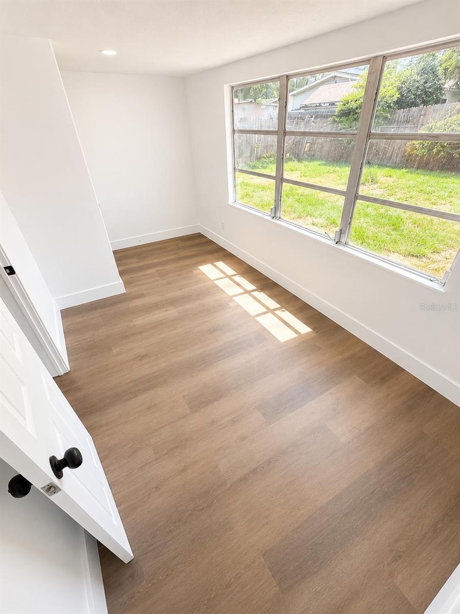 GLENDALE HEIGHTS - Residential