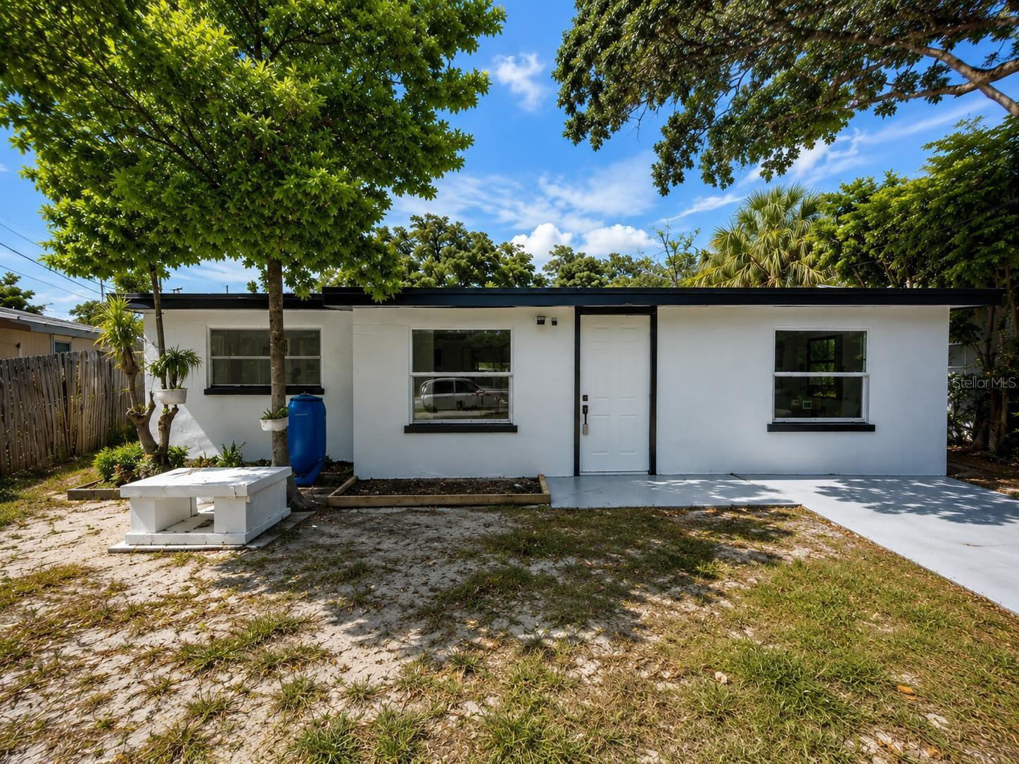 GLENDALE HEIGHTS - Residential