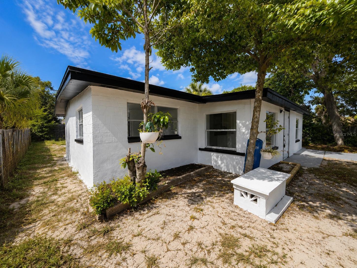 GLENDALE HEIGHTS - Residential
