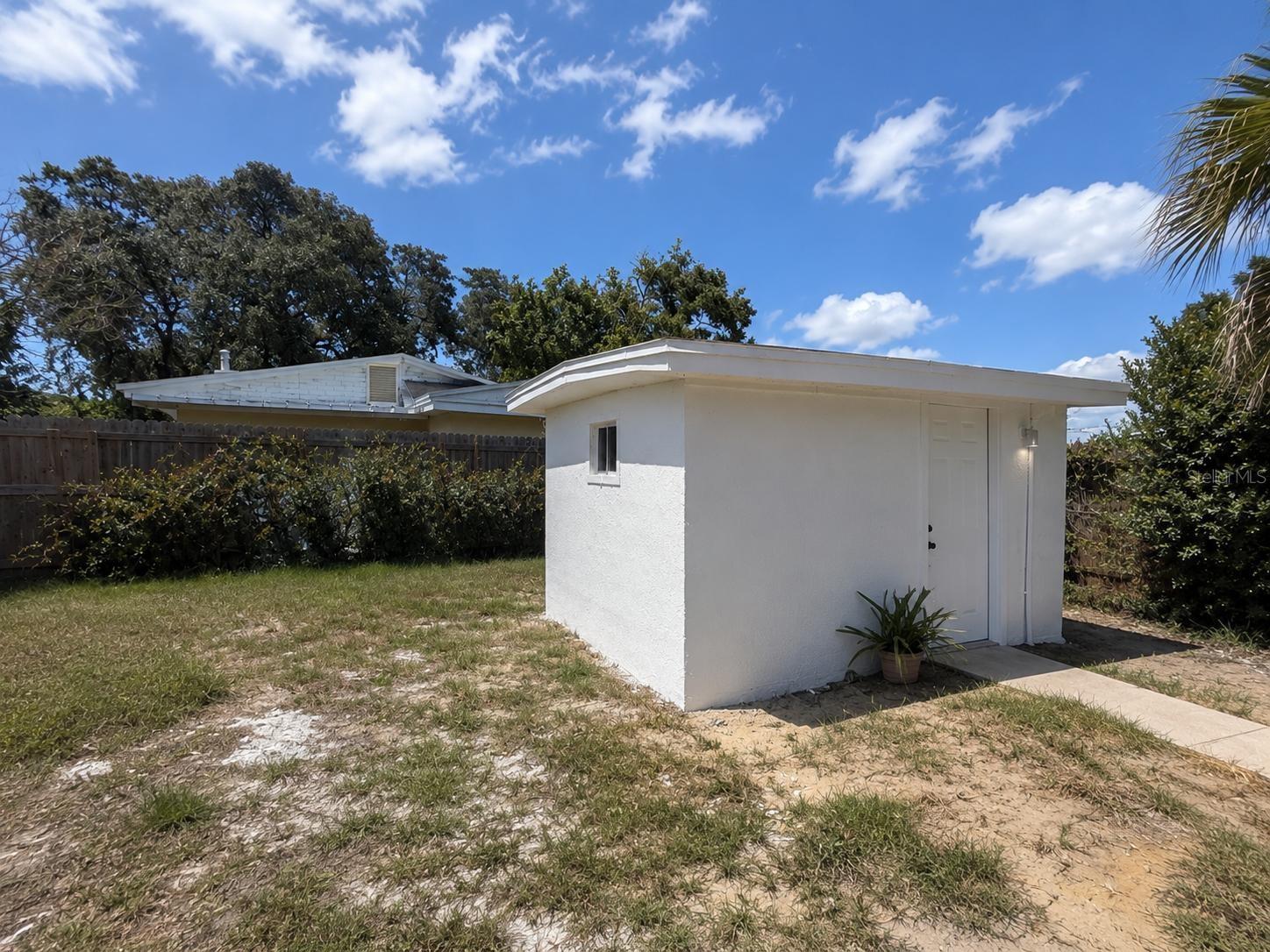 GLENDALE HEIGHTS - Residential