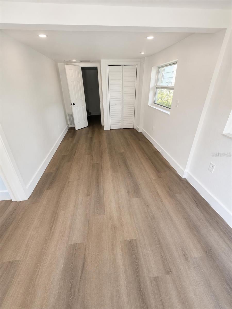 GLENDALE HEIGHTS - Residential