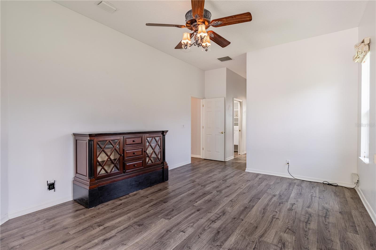LEGACY LEESBURG - Residential