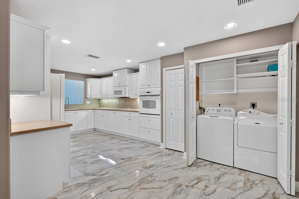 FAIRWAY CHASE CONDO PH 01-08 - Residential