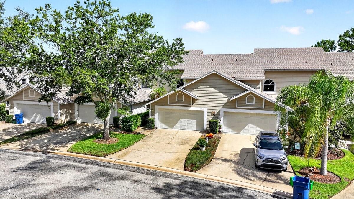 FAIRWAY CHASE CONDO PH 01-08 - Residential