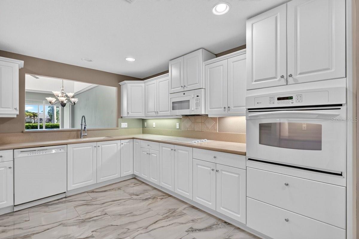 FAIRWAY CHASE CONDO PH 01-08 - Residential