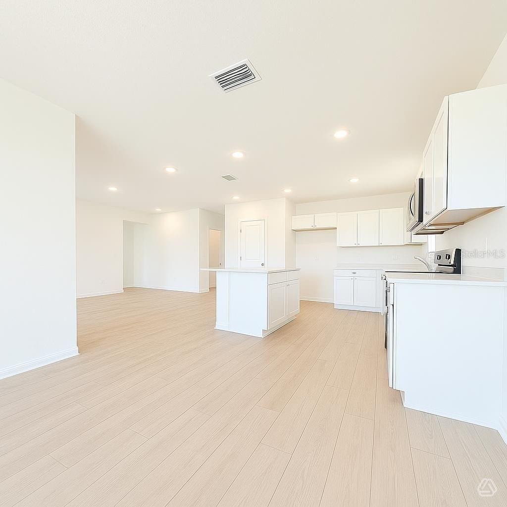 BROADLEAF - Residential