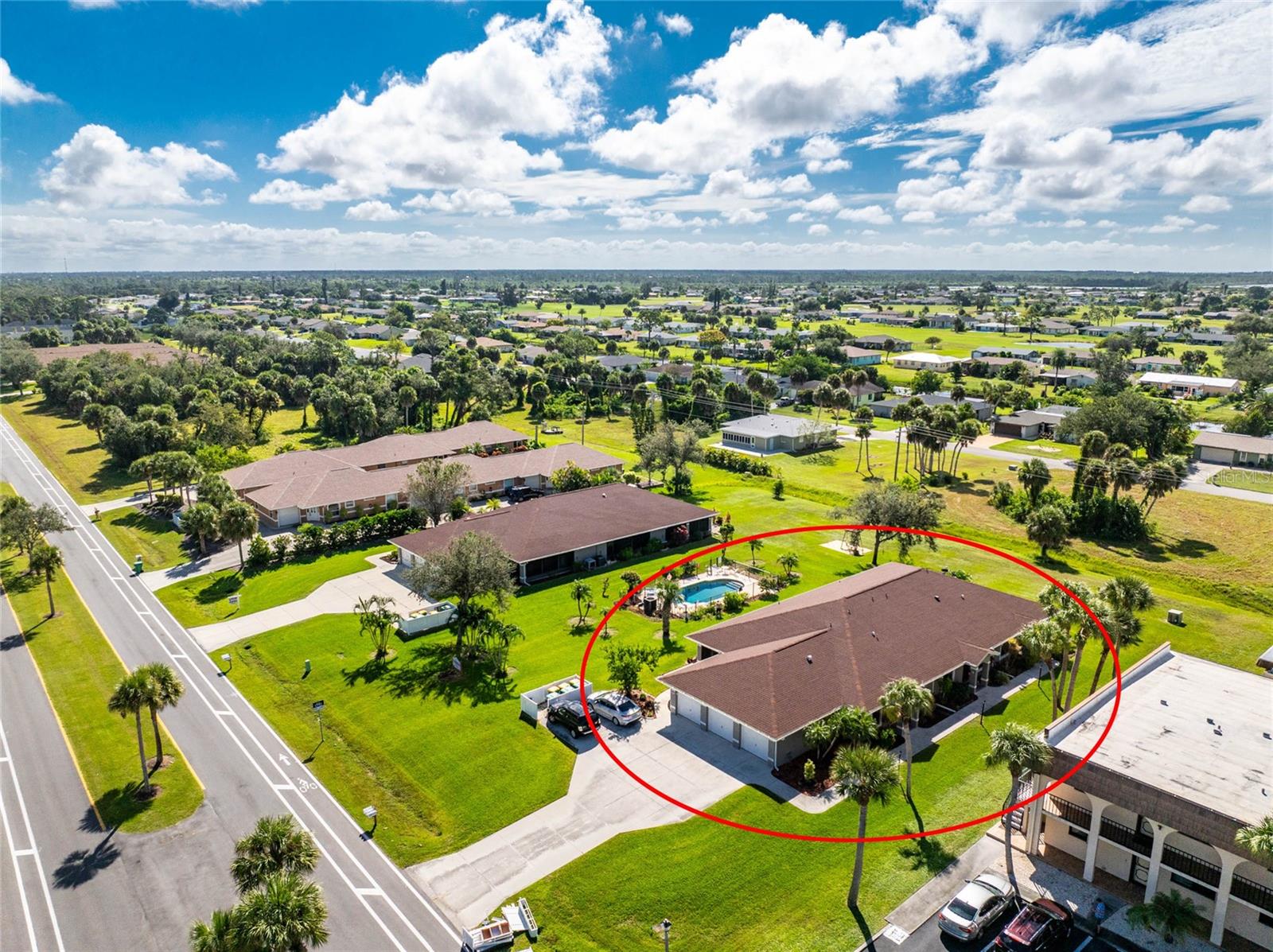 EL SOMBRERO VILLAGE - Residential