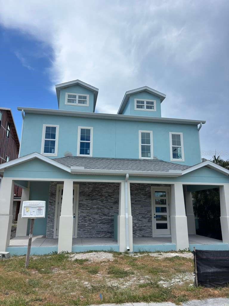 1ST AVE NORTH FARMHOUSES - Residential