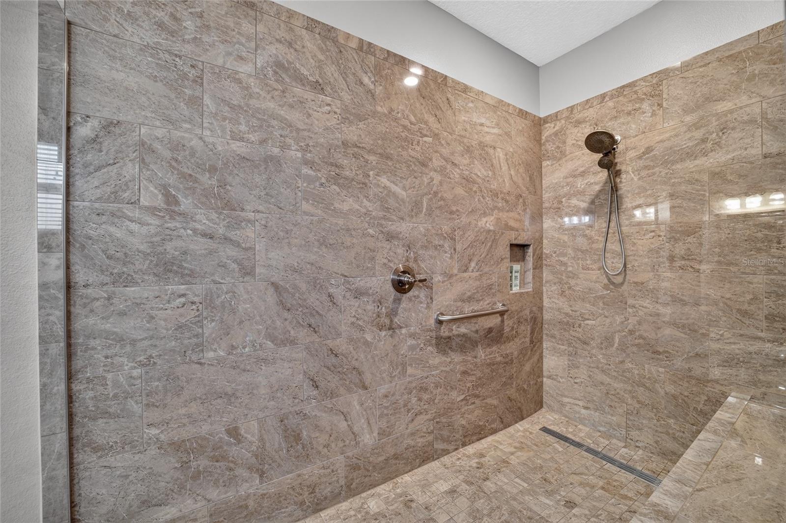 CANDLER HILLS SANCTUARY - Residential