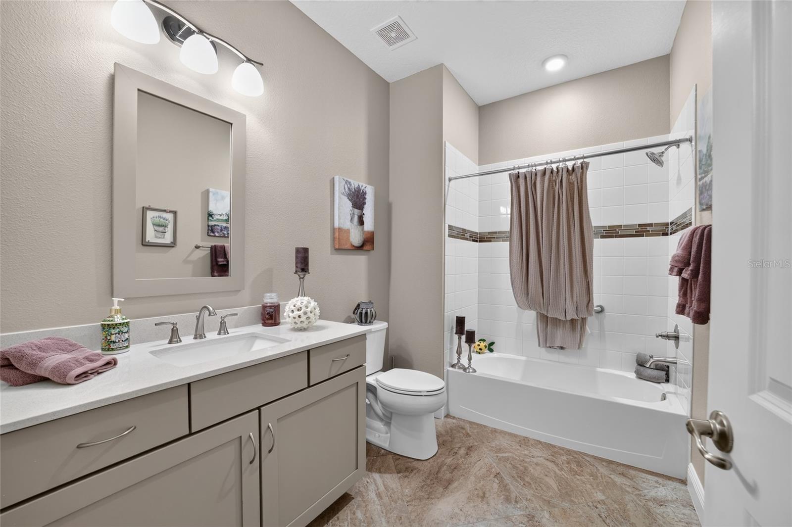 CANDLER HILLS SANCTUARY - Residential