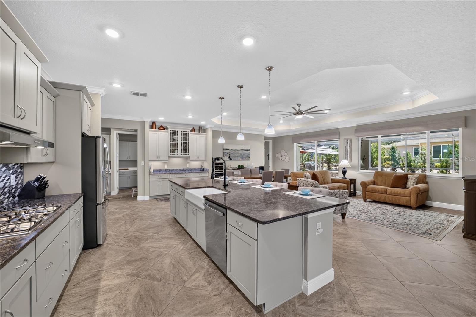 CANDLER HILLS SANCTUARY - Residential