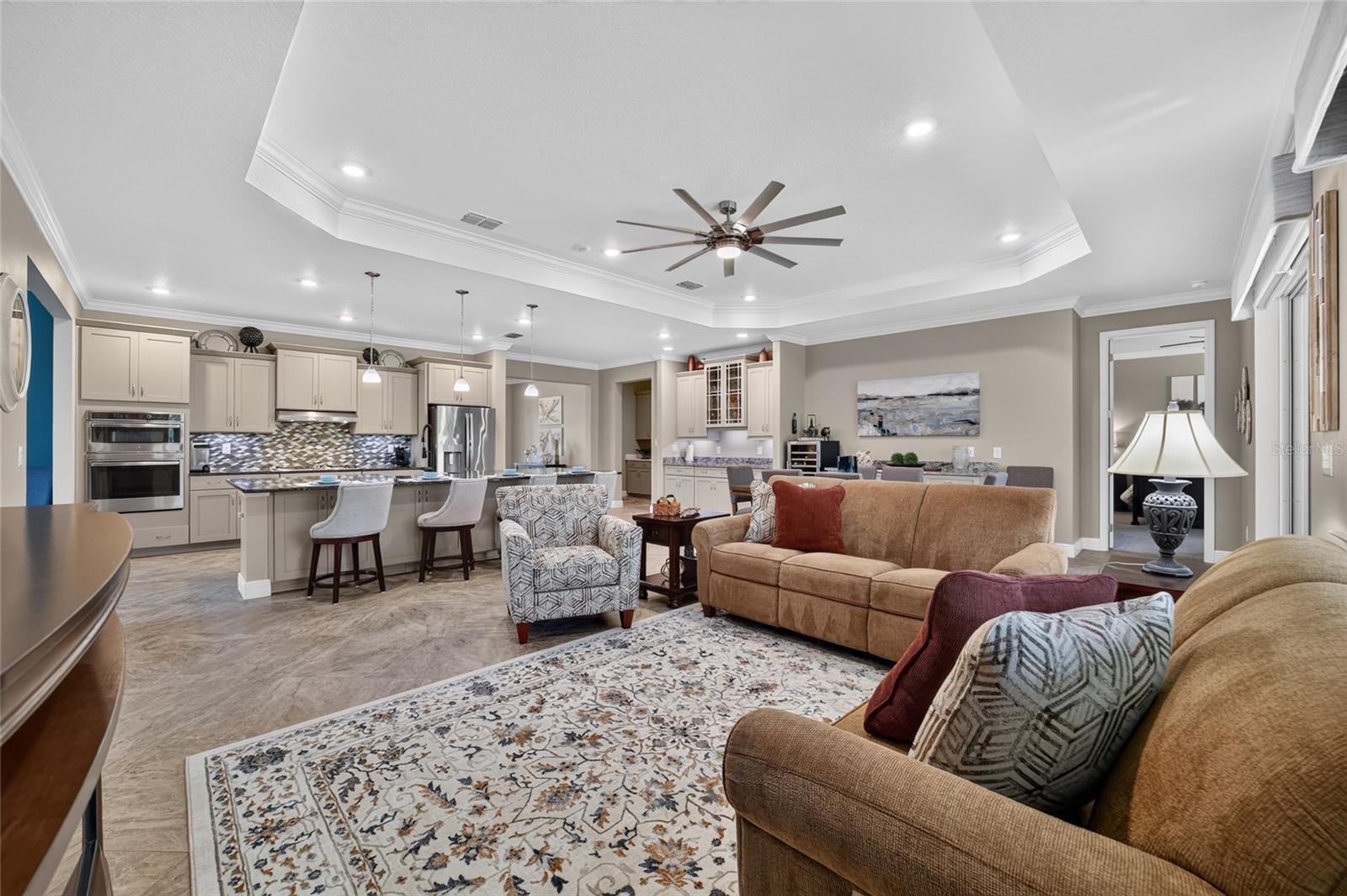 CANDLER HILLS SANCTUARY - Residential