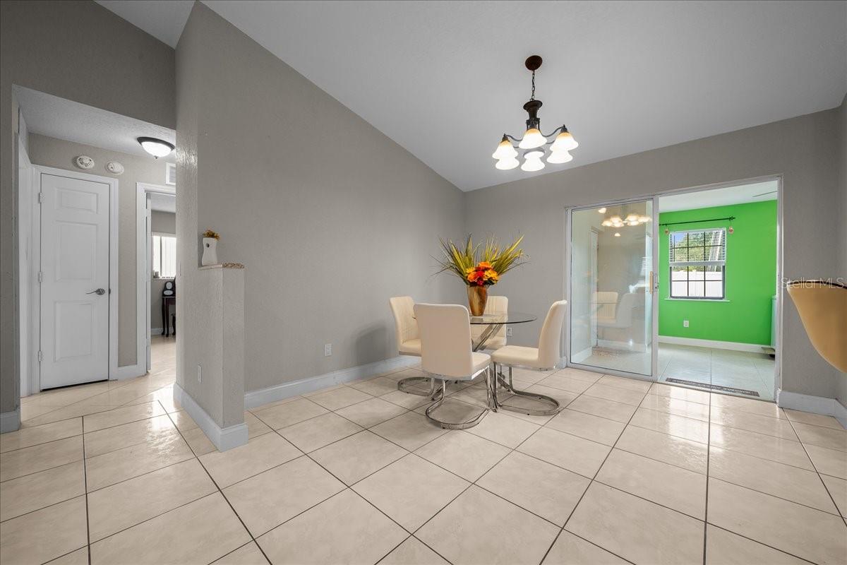 MARION OAKS - Residential