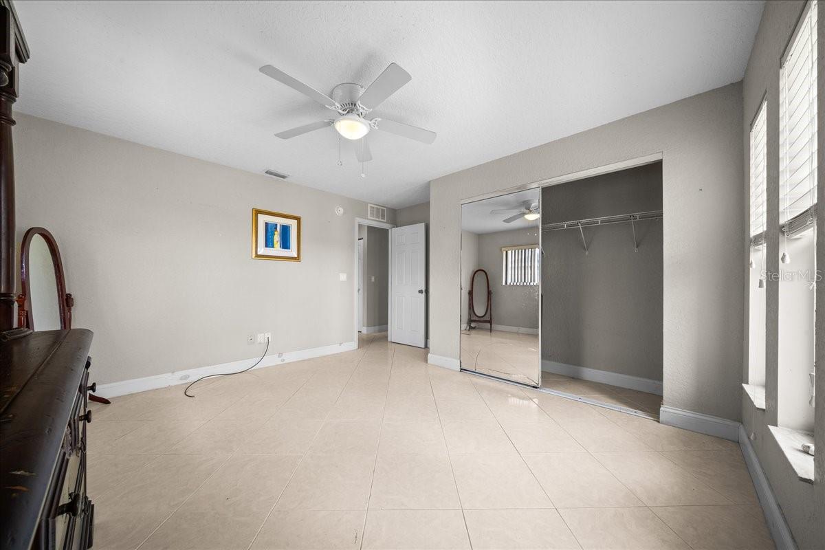 MARION OAKS - Residential