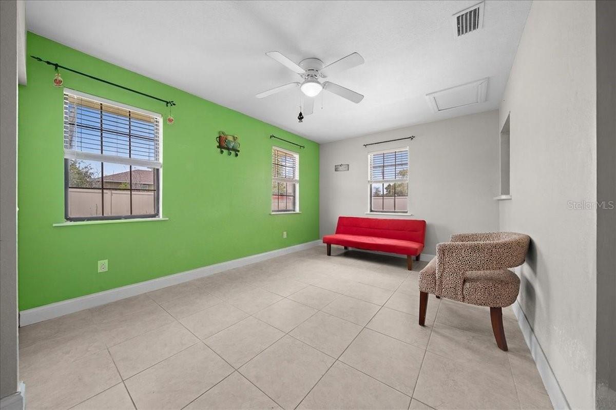 MARION OAKS - Residential