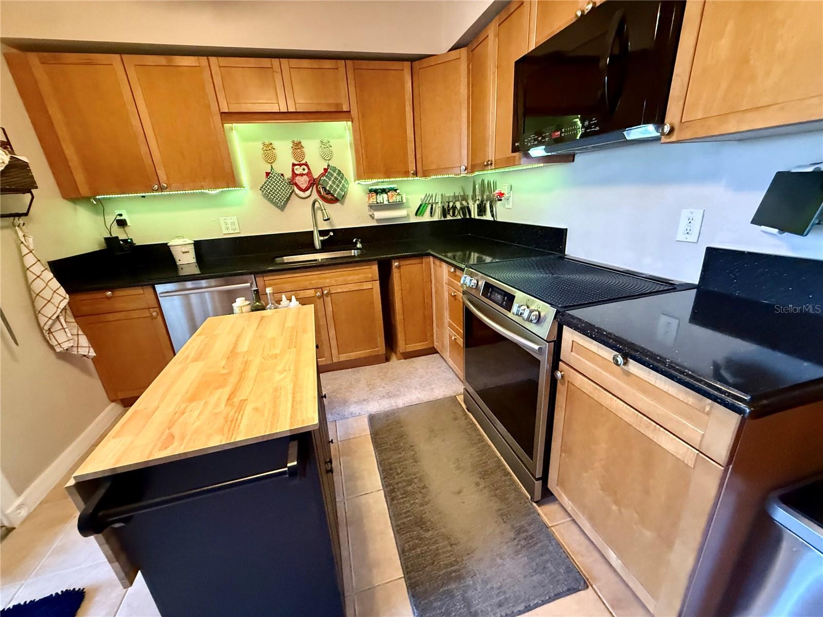 HIGHLAND PINES 3RD ADD - Residential