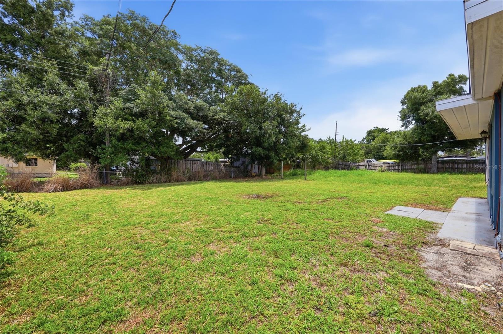 RIDGEWOOD ESTATES ADD 01 - Residential