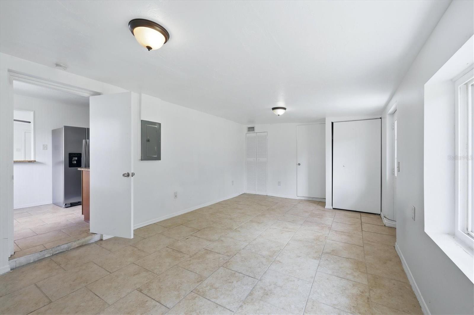 RIDGEWOOD ESTATES ADD 01 - Residential