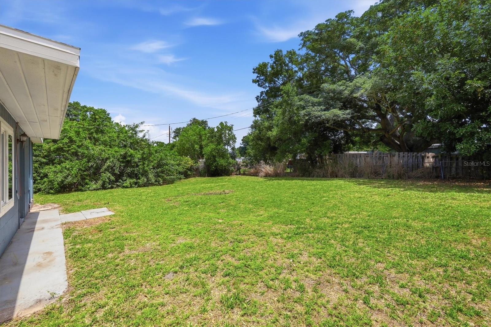 RIDGEWOOD ESTATES ADD 01 - Residential