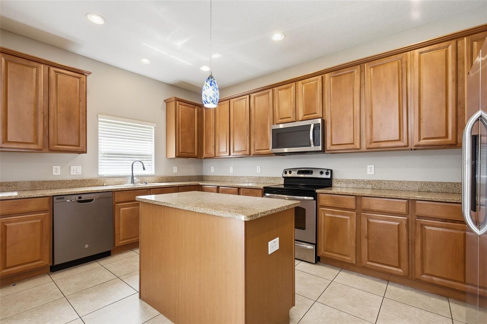 CONCORD STATION PH 04 UNITS A & B - Residential