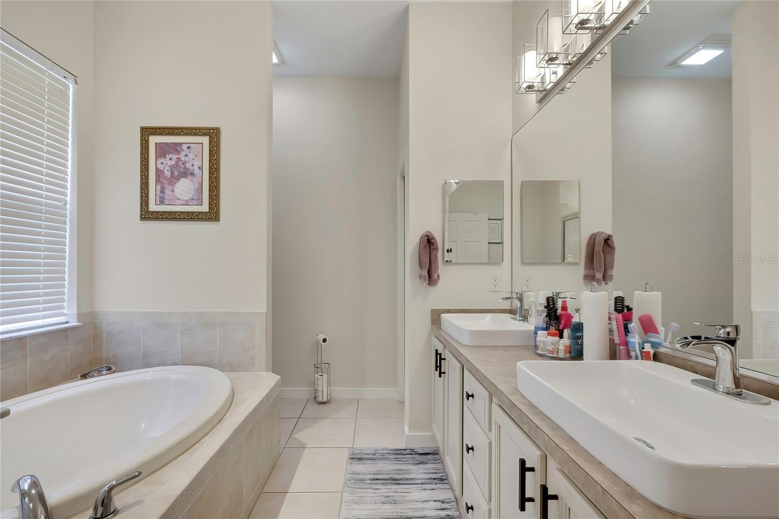 BRENTWOOD VILLAS V - Residential