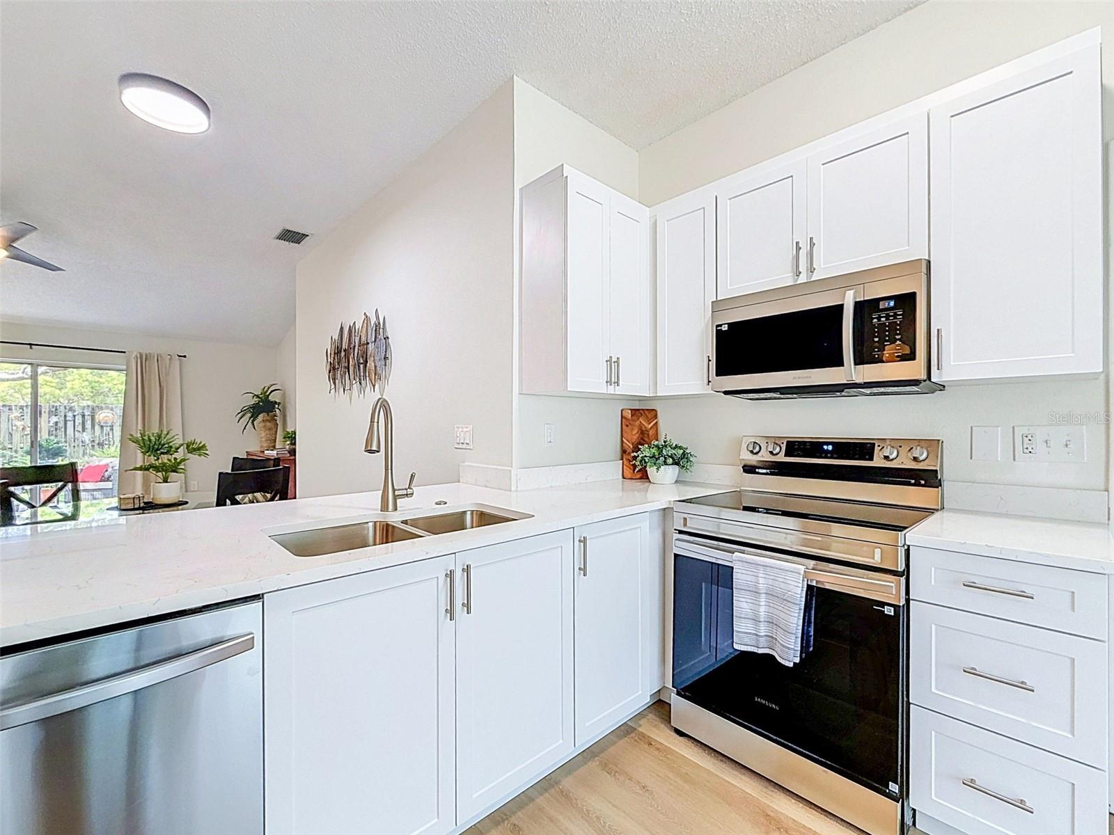 FRANKLIN SQUARE PH III - Residential