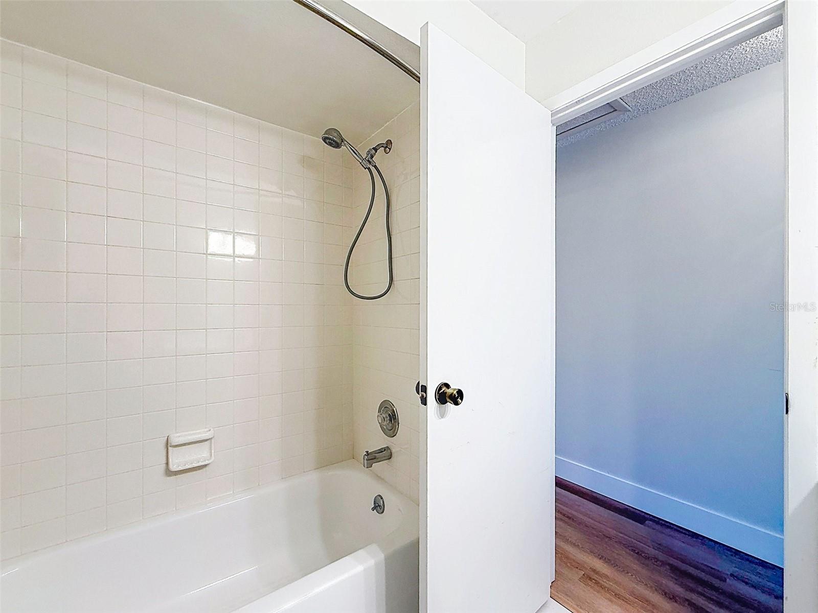 FRANKLIN SQUARE PH III - Residential