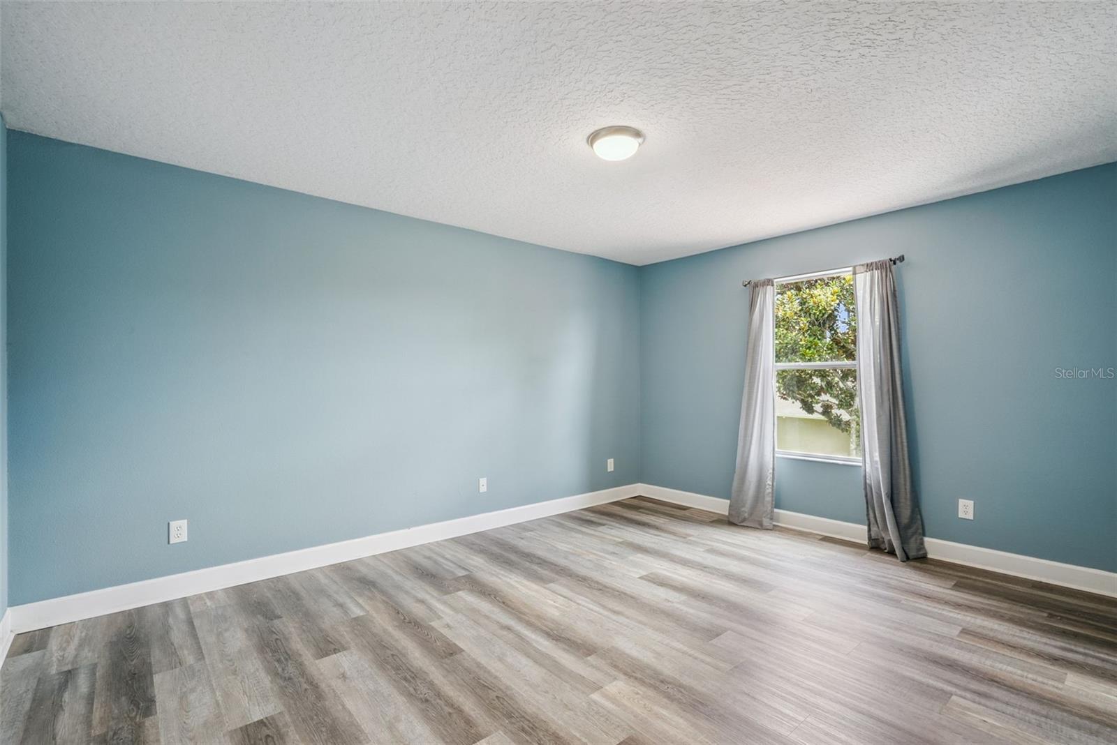 LIVE OAK RESERVE UNIT THREE - Residential