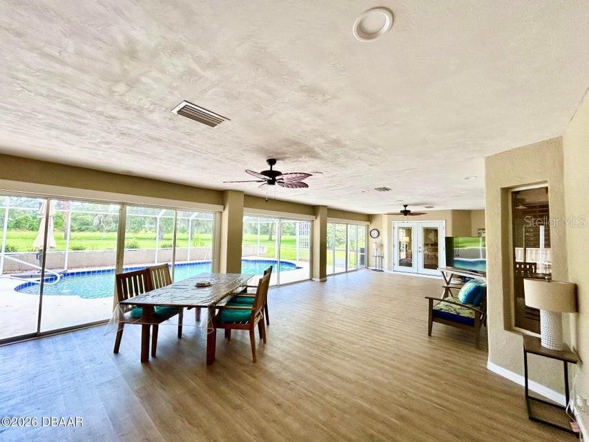 TOMOKA OAKS COUNTRY CLUB ESTATES UNITS - Residential