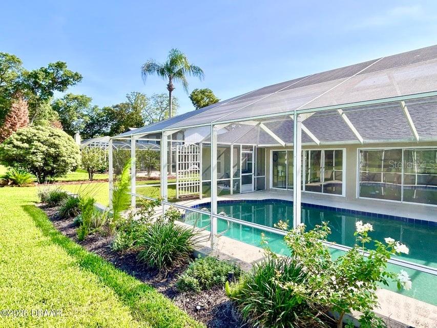 TOMOKA OAKS COUNTRY CLUB ESTATES UNITS - Residential