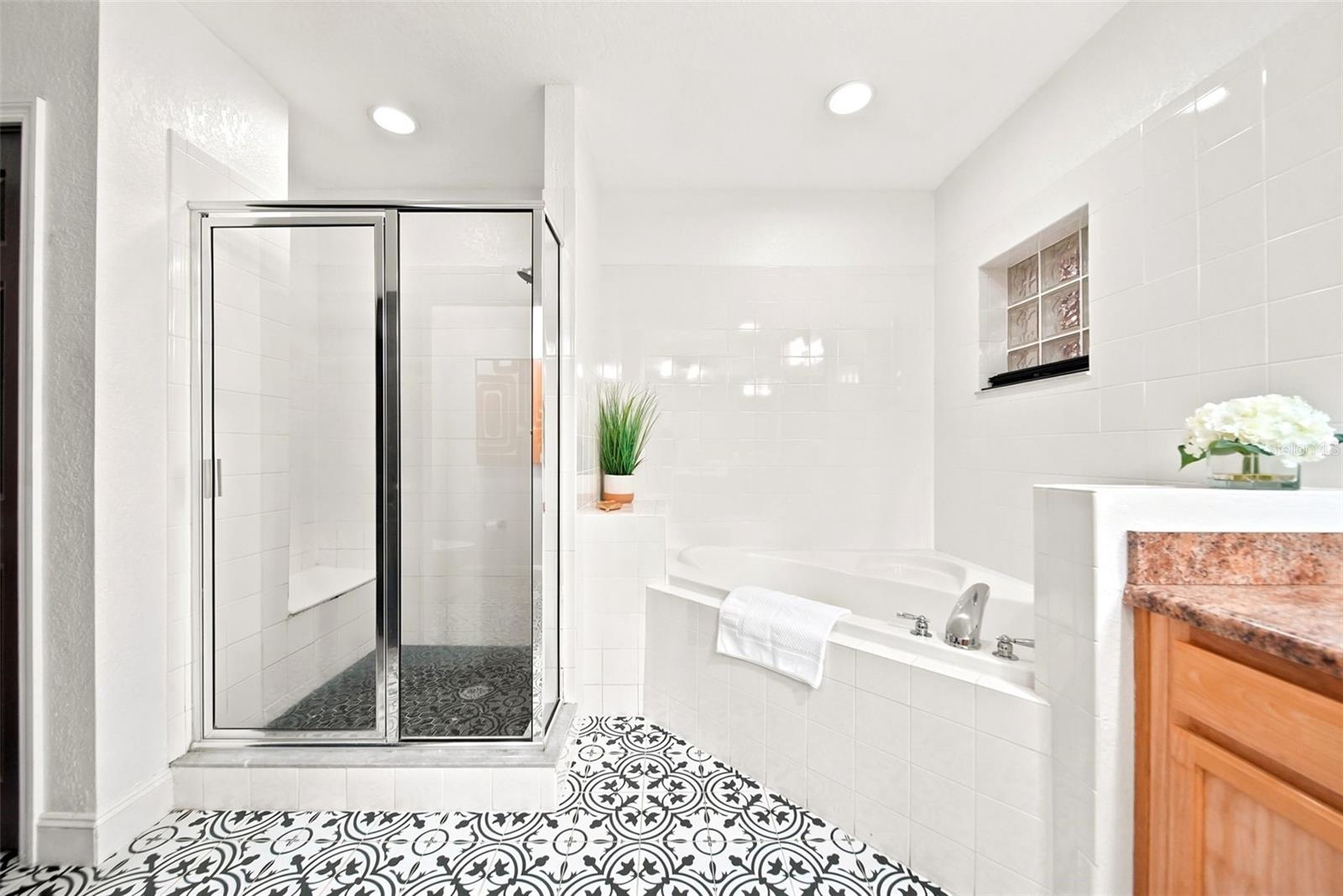 CARIBE COVE CONDO PH 3 - Residential