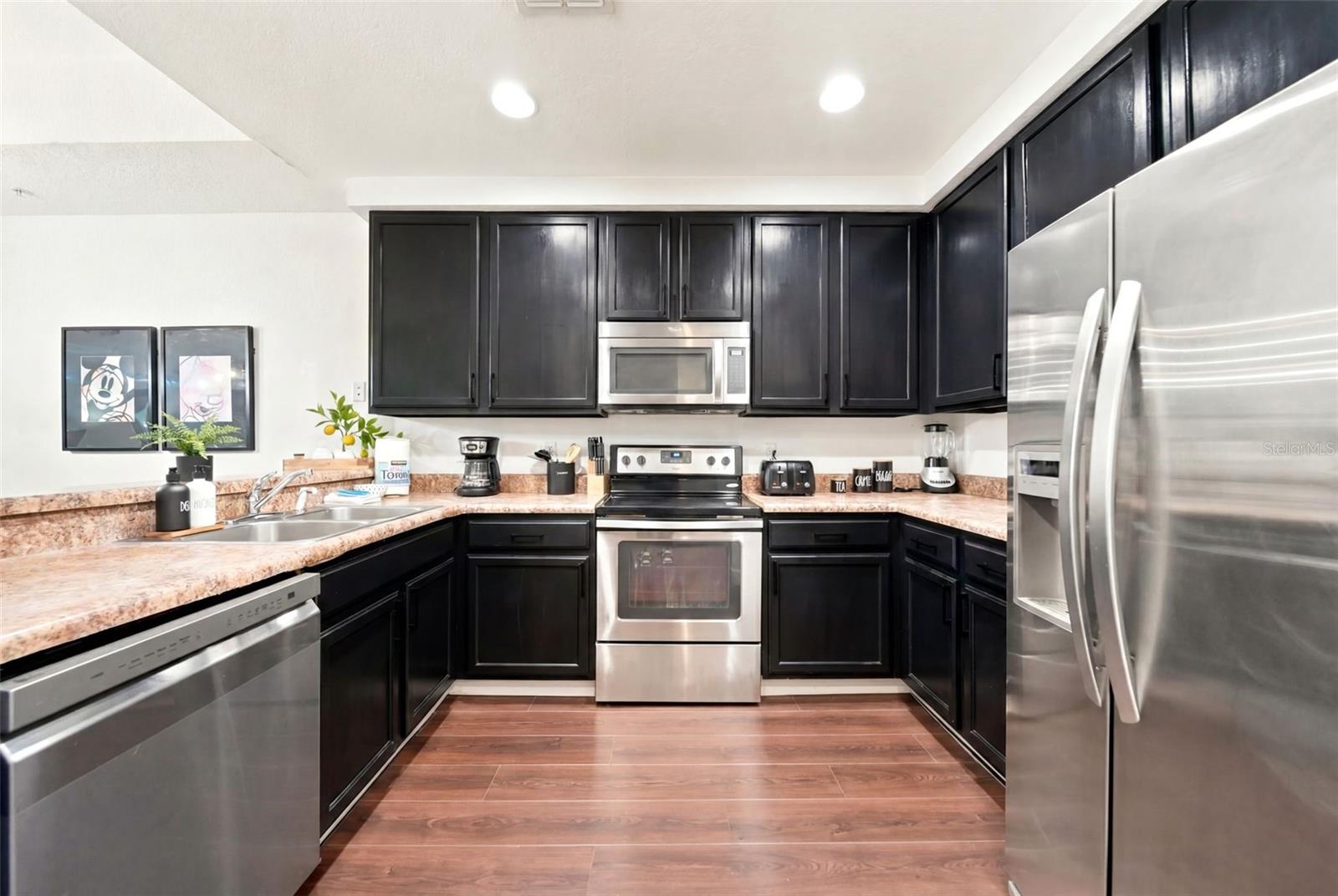 CARIBE COVE CONDO PH 3 - Residential
