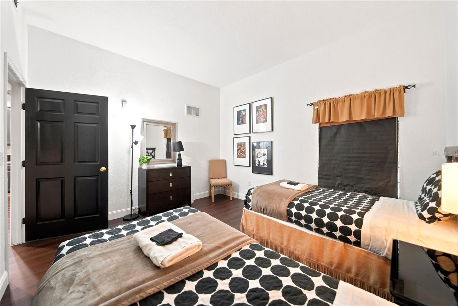 CARIBE COVE CONDO PH 3 - Residential