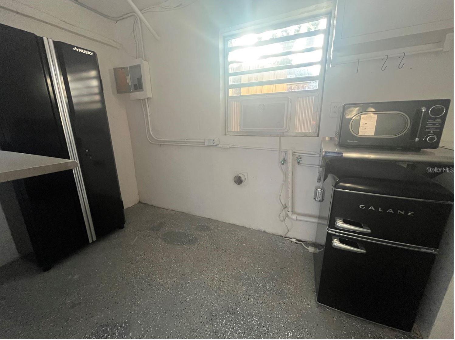 EOLA ROSE ANNEX - Residential Lease