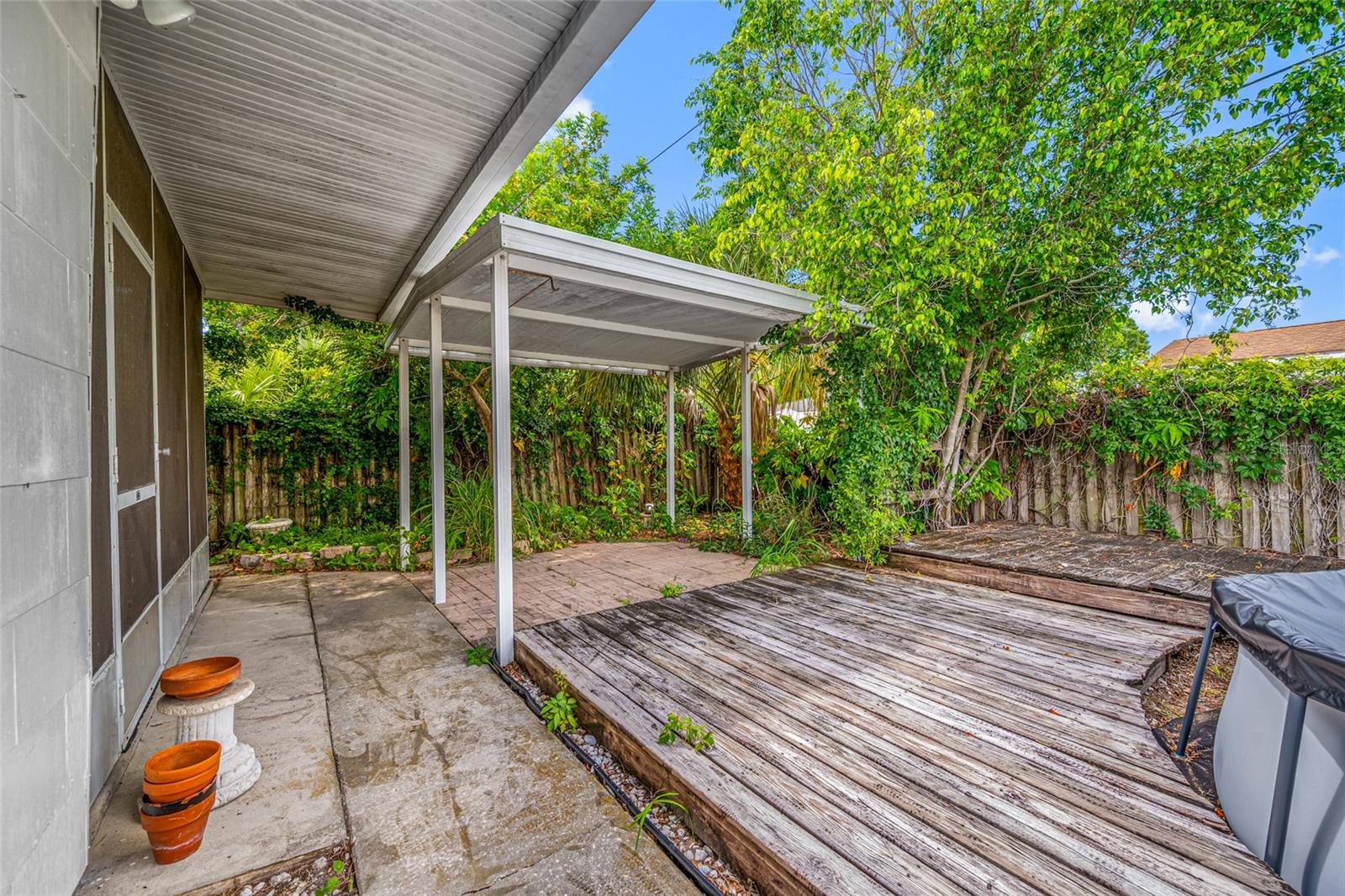 GARDEN MANOR SEC 1 - Residential